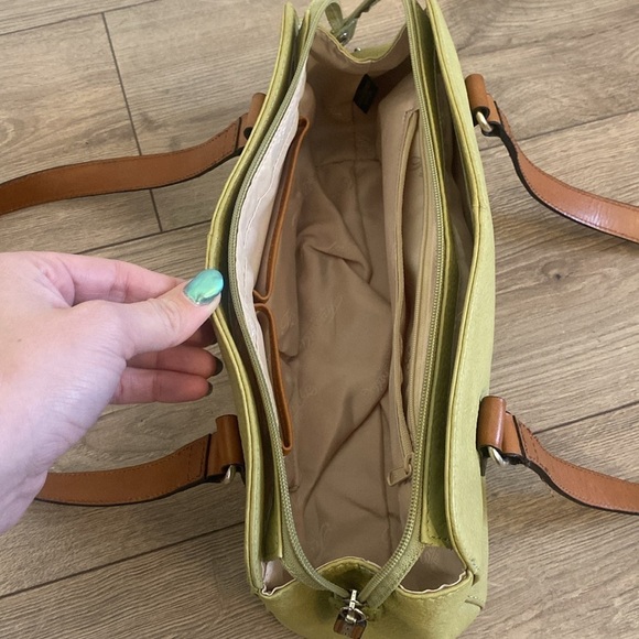 Fossil | Chartreuse Green and Brown Pebbled Leather shoulder bag | Vintage - Picture 7 of 15